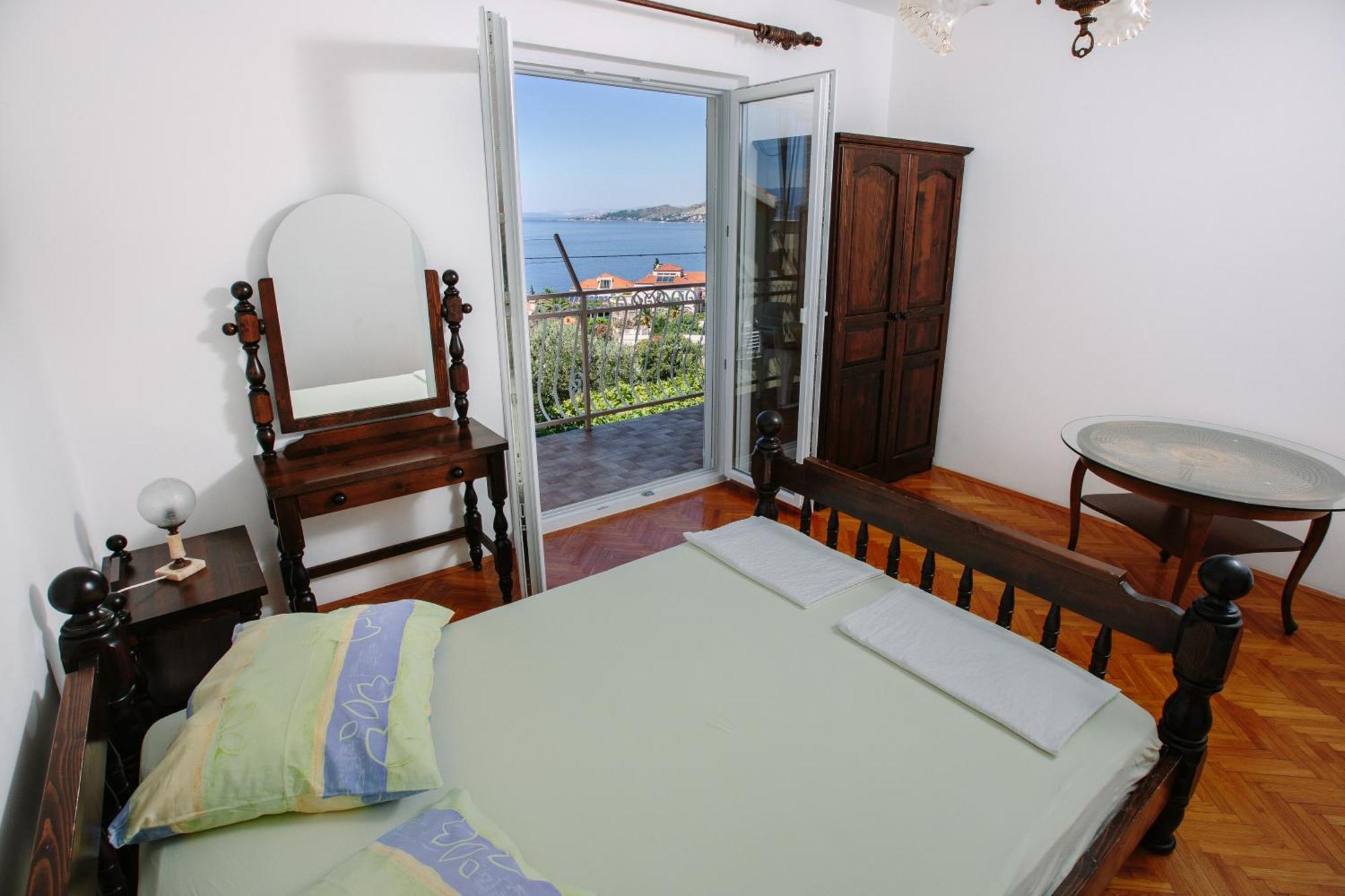 Apartmani Miljak Omis Omiš Exterior foto