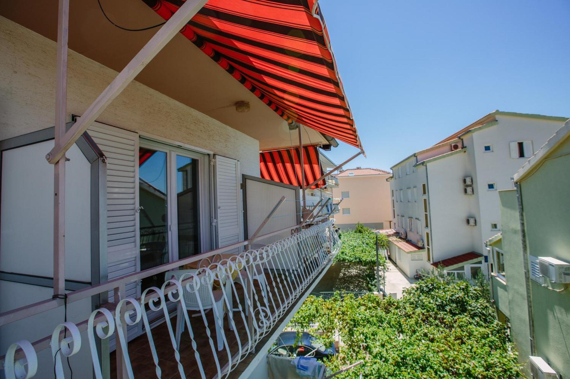 Apartmani Miljak Omis Omiš Quarto foto