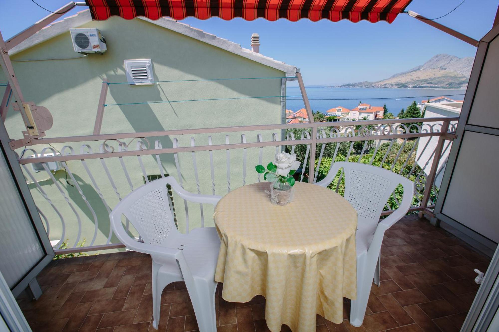 Apartmani Miljak Omis Omiš Quarto foto